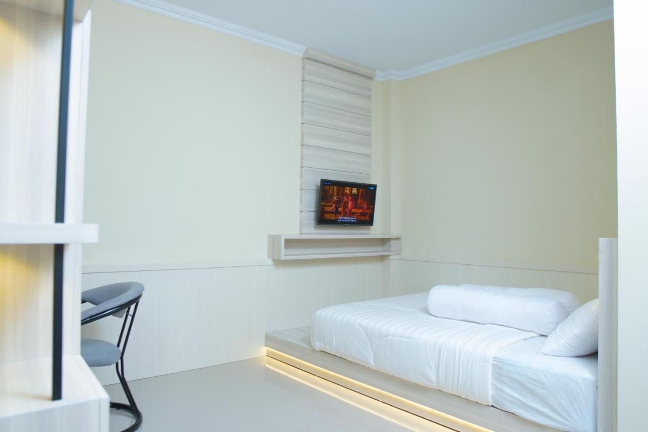 Kost Eksklusif Teduh Hostel Yogyakarta Bagian luar foto